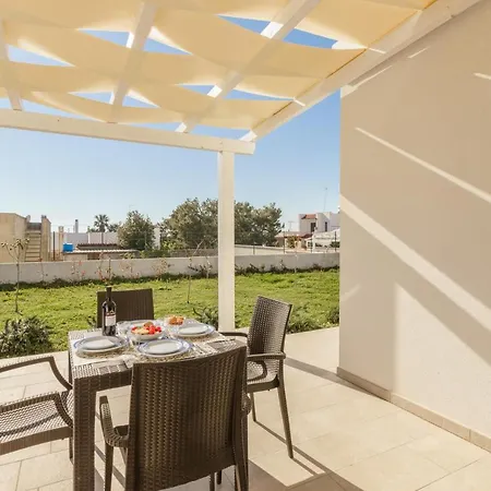 Appartement Elena - Two Luxury Suites, Garden & Fast Wi-fi Near The Sea Santa Maria al Bagno